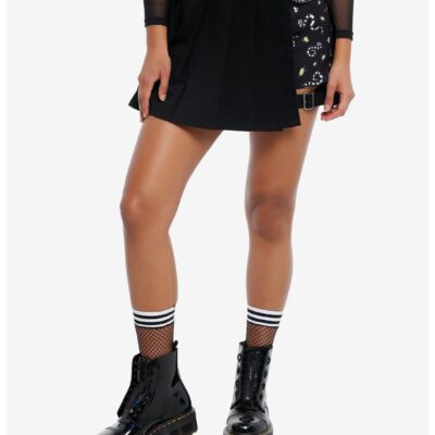 Beetlejuice Sandworm Chain Skort